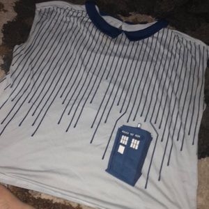 Peter Pan collar with tardis